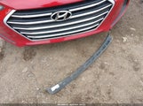 Hyundai Elantra Se 5NPD74LF8JH264592 снимка