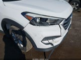 Hyundai Tucson Se KM8J2CA48JU676140 photo