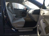 Toyota Corolla Le 2T1BU4EE8DC118642 fotografie