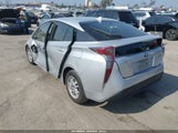 Toyota Prius Two JTDKBRFU2H3025509 fotografie