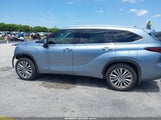 Toyota Highlander Platinum 5TDKDRAH1RS534690 снимка