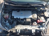 Toyota Prius Three JTDKARFU3H3540733 снимка