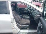 Nissan Rogue Sv 5N1AT2MV5HC879045 снимка