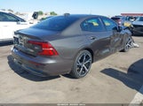 Volvo S60 B5 Plus Dark Theme 7JRL12TL2RG316887 снимка