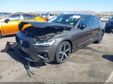 Volvo S60 B5 Plus Dark Theme 7JRL12TL2RG316887 снимка