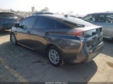 Toyota Prius Two JTDKBRFU7J3602329 снимка