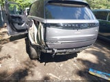 Land Rover Range Rover P400 Se SALKP9FU5PA019045 fotografie