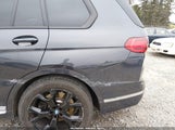 BMW X7 xDrive40I 5UXCW2C0XN9K78585 fotografie