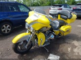Harley-Davidson Flhtcse2 1HD1PKE1X5Y955764 снимка