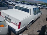 Cadillac Deville 1G6CD1180H4318428 fotografie