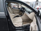 Volkswagen Passat 2.5L Se 1VWBP7A34CC049028 снимка