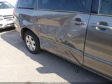 Toyota Sienna Le 5TDZA23C15S284586 снимка