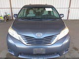 Toyota Sienna Le 8 Passenger 5TDKZ3DC7HS882183 снимка
