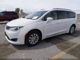 Chrysler Pacifica Touring L Plus 2C4RC1EG2JR139113 photo