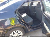 Toyota Corolla Le 2T1BURHE7KC145000 снимка