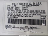 Lincoln Continental 1LNLM97V3VY652042 снимка