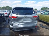 Toyota Highlander Xle V6 5TDKKRFH6FS041324 photo