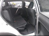 Toyota Rav4 Le JTMBFREV7JJ186289 снимка