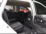 Nissan Rogue S KNMAT2MT6HP601377 fotografie