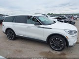 Lincoln Aviator Reserve 5LM5J7XC9NGL10800 photo