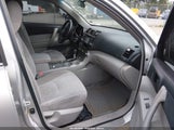 Toyota Highlander Base V6 5TDBK3EH8DS209749 fotografie