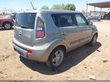 Kia Soul + KNDJT2A21B7282313 снимка