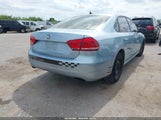 Volkswagen Passat 2.5L S 1VWAP7A39CC090136 снимка
