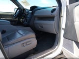 Honda Pilot Touring 5FNYF4H90EB051017 fotografie