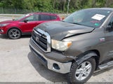 Toyota Tundra Grade 5.7L V8 5TFUW5F13CX223738 fotografie