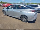 Toyota Prius Two JTDKBRFU6G3010977 снимка