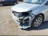 Toyota Corolla Le JTDEPRAE8LJ037750 снимка