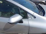 Toyota Corolla Le JTDEPRAE8LJ037750 снимка