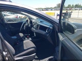 Toyota Rav4 Xle JTMWFREV4D5010993 fotografie