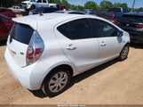 Toyota Prius C Two JTDKDTB36D1546453 снимка