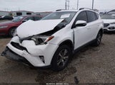 Toyota Rav4 Xle JTMWFREV7JD132555 снимка