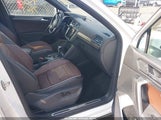 Volkswagen Tiguan 2.0T Sel R-Line 3VV4B7AX9NM085183 снимка