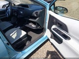 Toyota Prius C One JTDKDTB31D1052064 снимка