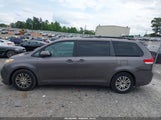 Toyota Sienna Xle V6 8 Passenger 5TDYK3DCXDS307813 снимка