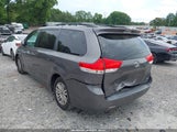 Toyota Sienna Xle V6 8 Passenger 5TDYK3DCXDS307813 photo
