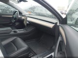 Tesla Model 3 Standard Range Plus Rear-Wheel Drive 5YJ3E1EA5MF048204 снимка