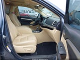 Toyota Highlander Xle 5TDKZRFH8JS281012 photo