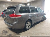 Toyota Sienna Le V6 8 Passenger 5TDKK3DC0ES493417 fotografie