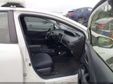 Toyota Prius Le JTDKARFU7L3122460 снимка