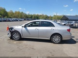 Toyota Corolla Le 2T1BU4EE2CC788640 fotografie