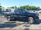 Toyota Tundra Sr5 V8 5TBBT4418YS035073 photo