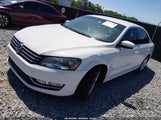 Volkswagen Passat 1.8T Limited Edition 1VWAS7A32FC077179 photo