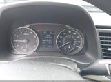 Hyundai Elantra Se 5NPD74LF2HH105884 снимка