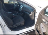 Chevrolet Malibu Fwd Rs 1G1ZG5ST6PF159001 photo
