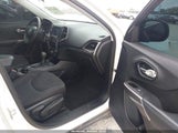 Jeep Cherokee Latitude 4X4 1C4PJMCB1KD212384 снимка