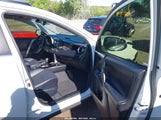 Toyota Rav4 Limited JTMDFREV0JJ731046 снимка